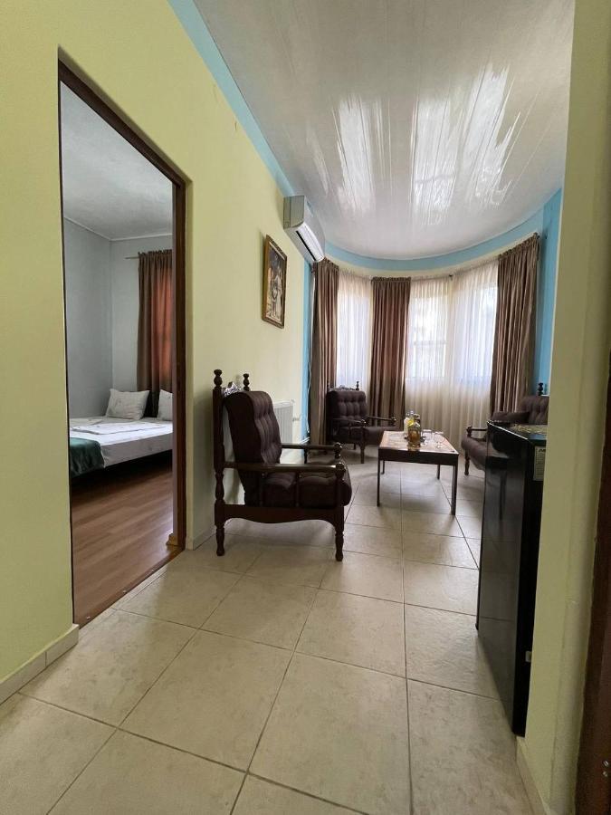 Alem Hotel Erévan Extérieur photo