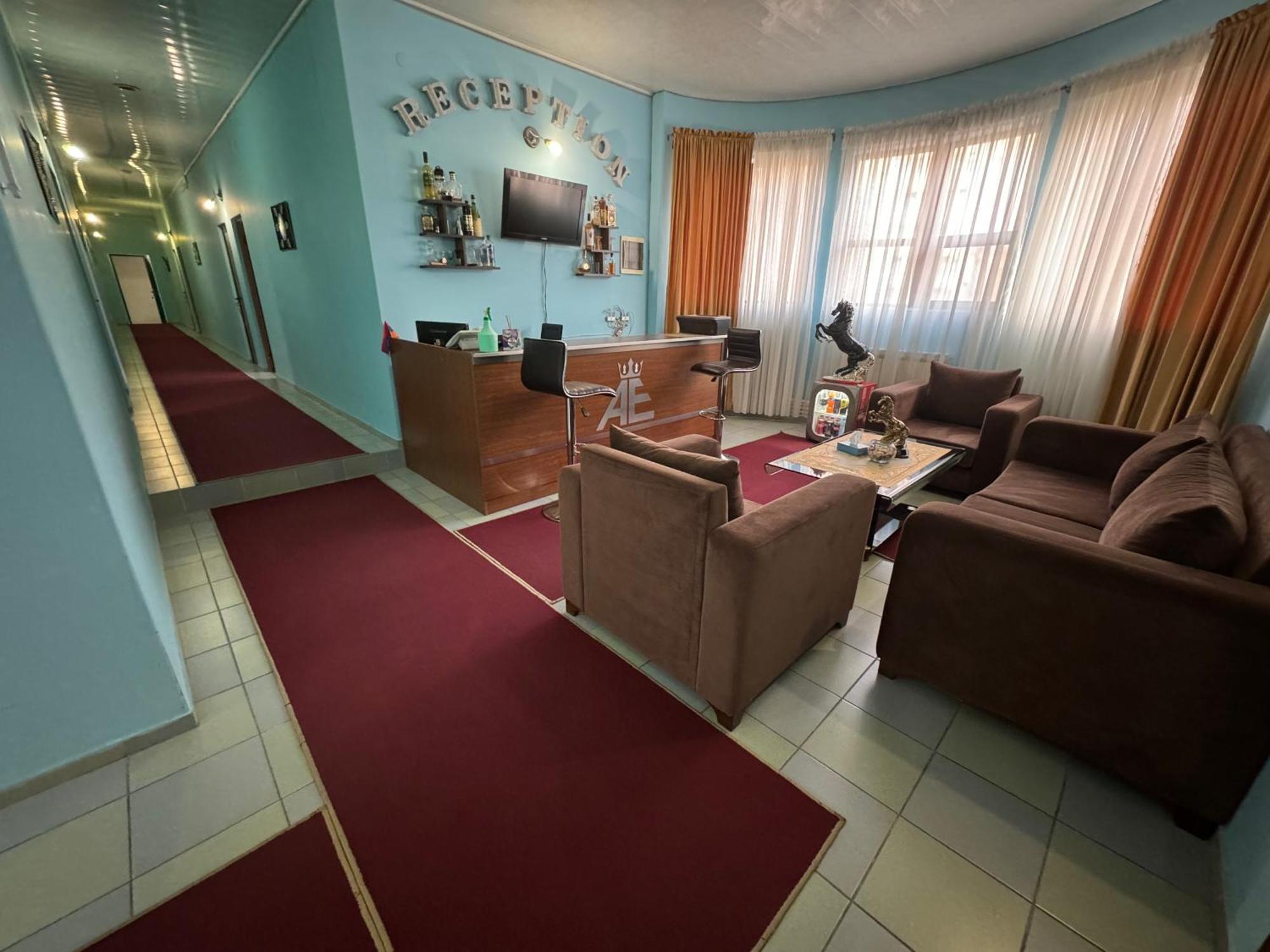 Alem Hotel Erévan Extérieur photo