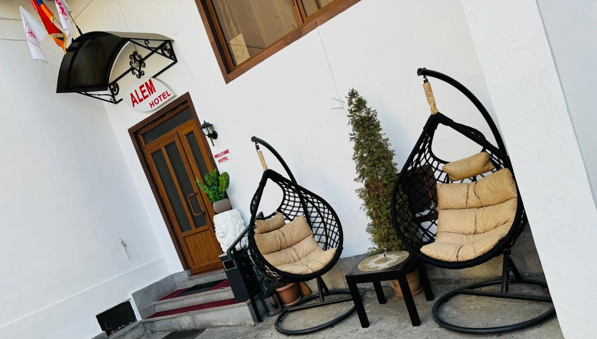 Alem Hotel Erévan Extérieur photo